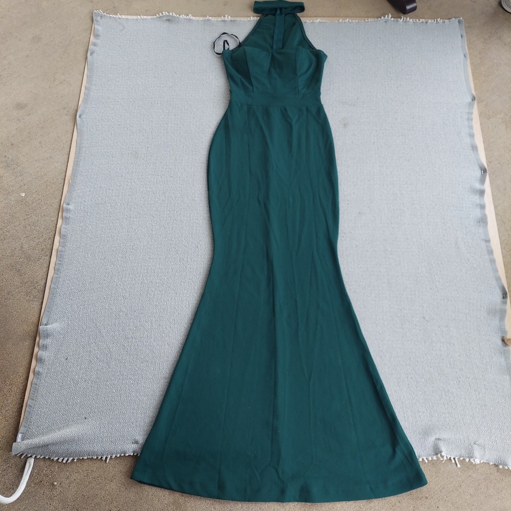 Windsor Dress Women XS Green Formal Gown Halter Neck Mermaid ID4082AP Prom Event